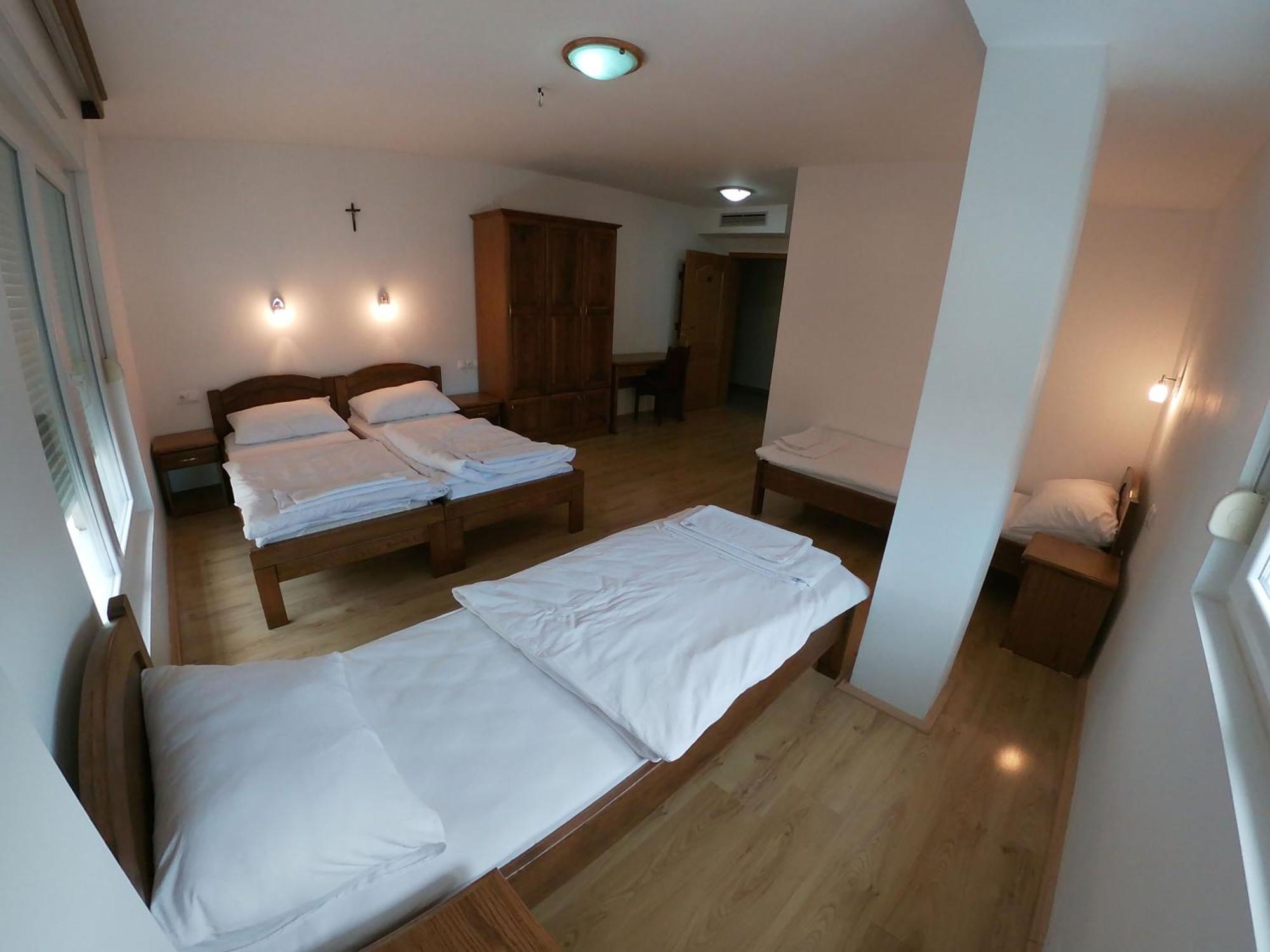 Hotel Bagaric -Ispod Brda Ukazanja Adress Kraljice Mira 56 Bijakovci Medugorje ภายนอก รูปภาพ