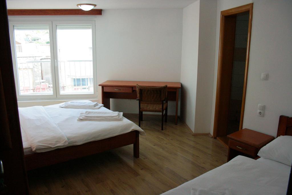 Hotel Bagaric -Ispod Brda Ukazanja Adress Kraljice Mira 56 Bijakovci Medugorje ภายนอก รูปภาพ
