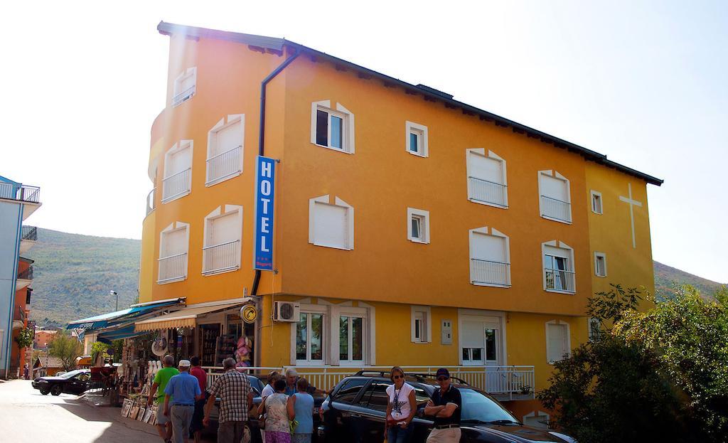 Hotel Bagaric -Ispod Brda Ukazanja Adress Kraljice Mira 56 Bijakovci Medugorje ภายนอก รูปภาพ