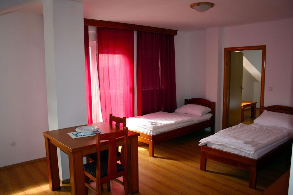 Hotel Bagaric -Ispod Brda Ukazanja Adress Kraljice Mira 56 Bijakovci Medugorje ห้อง รูปภาพ